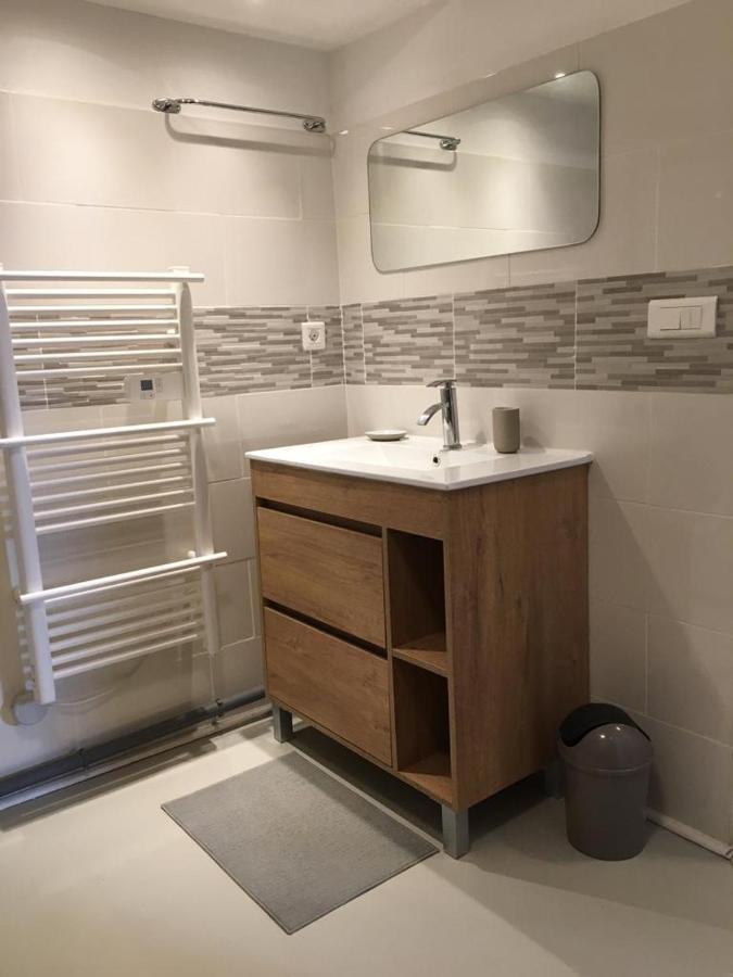 Fontaine Apartment Aups Luaran gambar