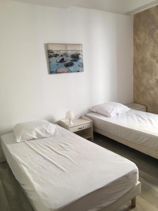 Fontaine Apartment Aups Luaran gambar