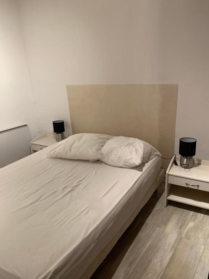 Fontaine Apartment Aups Luaran gambar